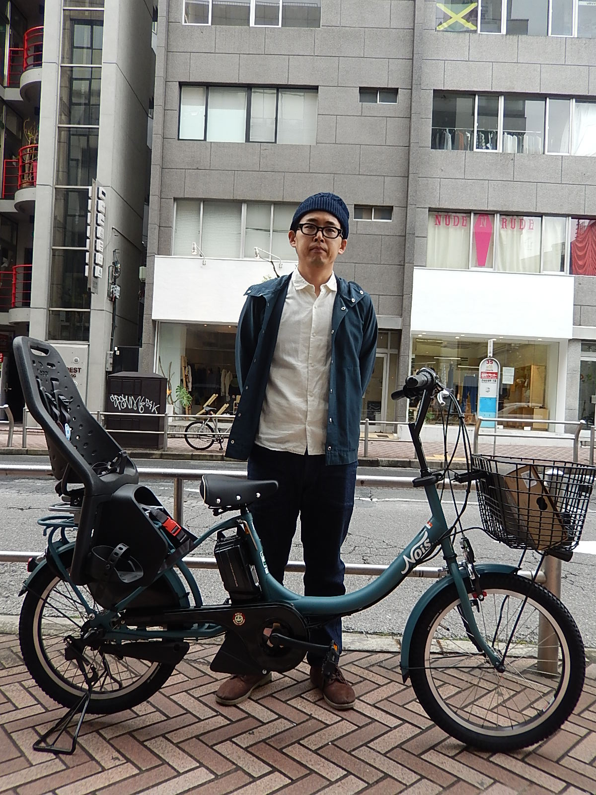 4月24日 渋谷 原宿 の自転車屋 FLAME bike前です_e0188759_18511069.jpg