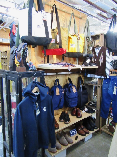 大好評のSLOW ・・・ FUNNY BAG (RUBONO LEATHER仕様)!★!_d0152280_2012417.jpg