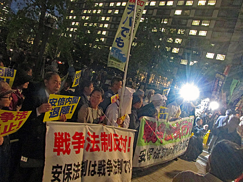 Stop!辺野古埋め立て　４・１９総がかり行動　川内原発停止　銀座熊本館_a0188487_160223.jpg