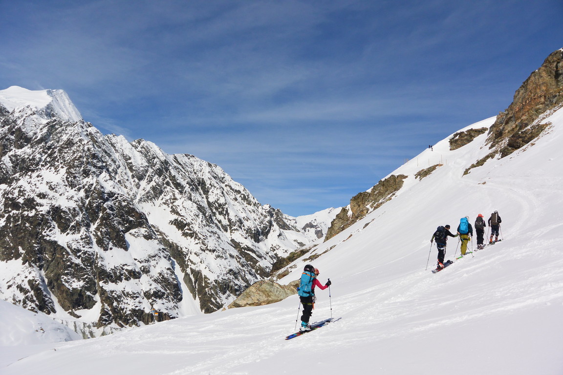 2016年4月『雪と氷の峰々-アルプス・オートルート①』April 2016 \"Re-challenge of Alps Haute Route①\"_c0219616_1022151.jpg