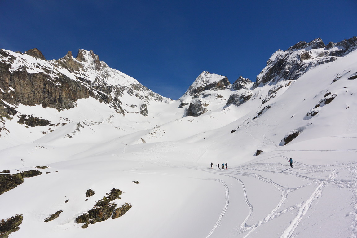 2016年4月『雪と氷の峰々-アルプス・オートルート①』April 2016 \"Re-challenge of Alps Haute Route①\"_c0219616_1022411.jpg