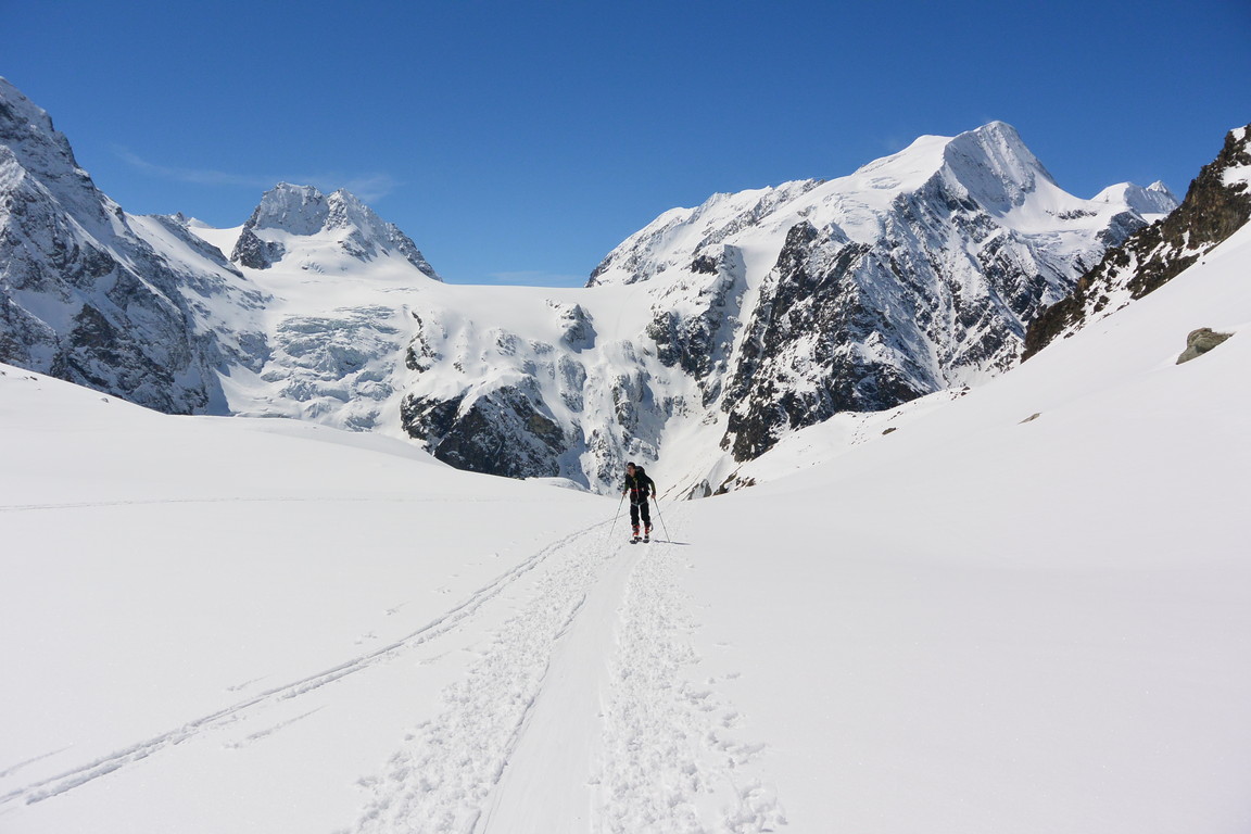 2016年4月『雪と氷の峰々-アルプス・オートルート①』April 2016 \"Re-challenge of Alps Haute Route①\"_c0219616_1025583.jpg
