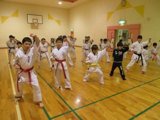 新発寒道場 春季昇級審査会_c0118332_22385217.jpg