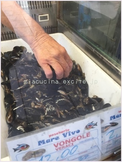 2015年イタリア食旅行記② ムール貝の美味しさに感激♪ロザリアの料理レッスン_b0107003_13433894.jpg