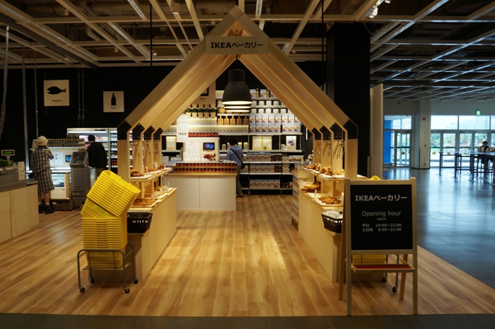 IKEAベーカリー & IKEA CAFÉ、HND経由バスタ新宿、NEWoMan など。_c0022340_23113619.jpg