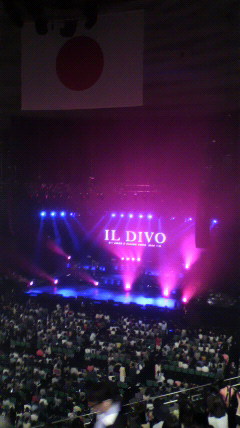 ILDIVO_b0141044_21471262.jpg