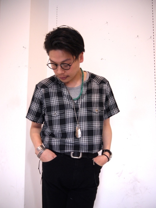 The Letters S/S Shirt ２色展開です。_f0224266_14585035.jpg