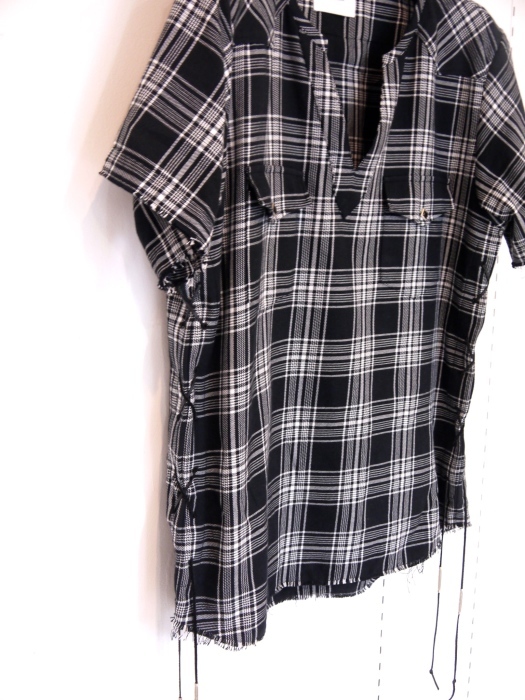 The Letters S/S Shirt ２色展開です。_f0224266_15014759.jpg