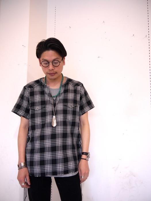 The Letters S/S Shirt ２色展開です。_f0224266_15222136.jpg