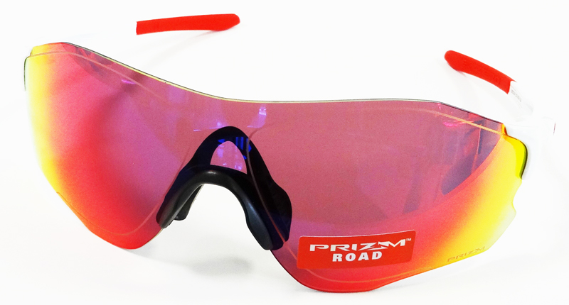 OAKLEY2016年新作・最軽量スポーツパフォーマンスサングラスEVZERO(イーブイゼロ)アジアフィット発売開始!_c0003493_1718311.jpg