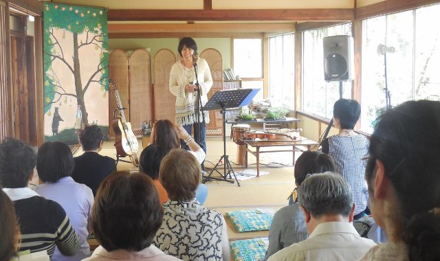 幸せの種まきツアー　信夫山文庫_d0024504_01580526.jpg