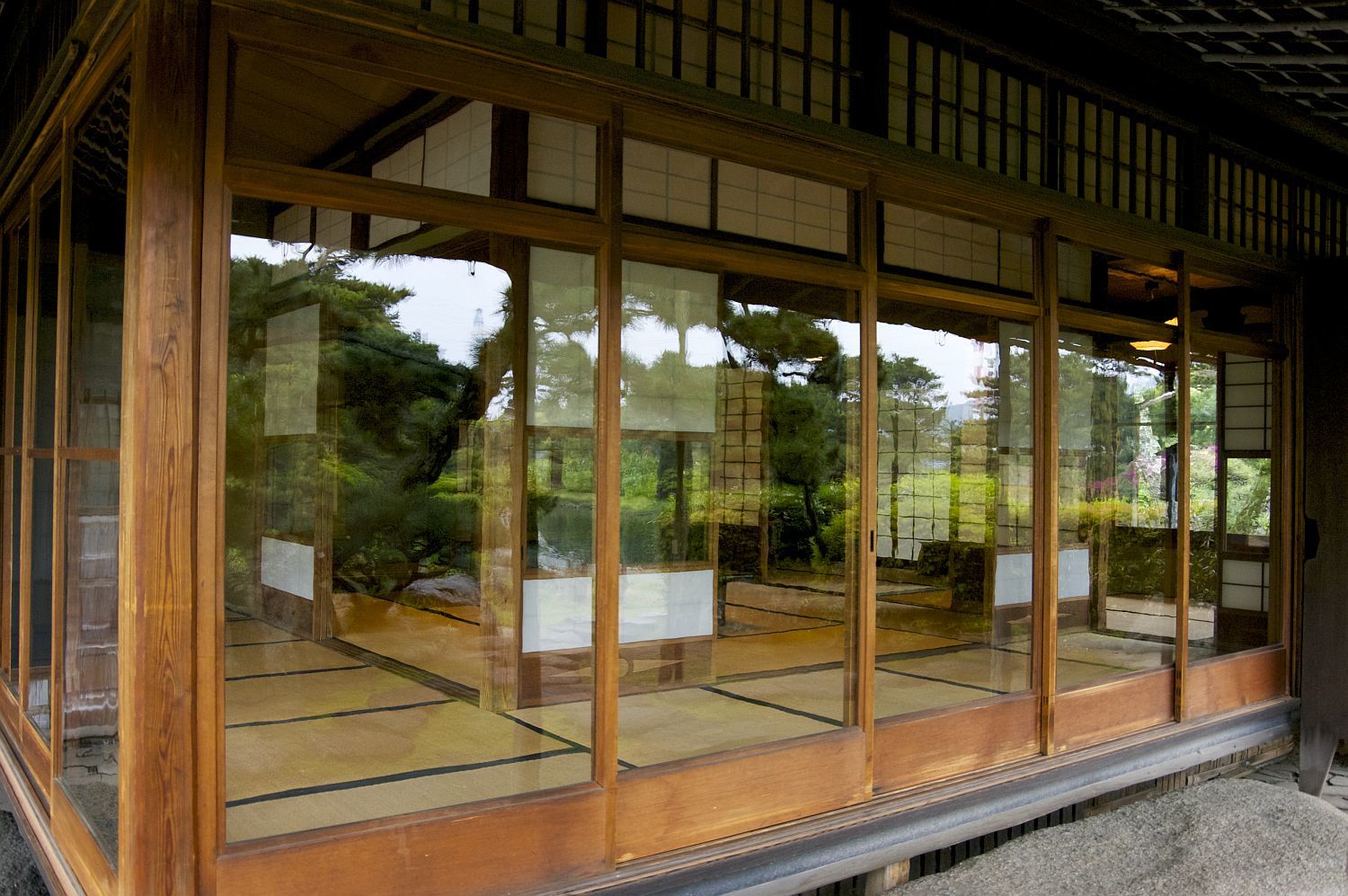 【重要文化財｜琴ノ浦温山荘】　行き方、見学のしかた　（和歌山県）_b0212342_10103714.jpg