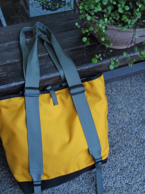 人気者★ Pack NorthWest ・・・ 3WAY Hobo TOTE BAG (NEW)入荷です★★★_d0152280_641633.jpg