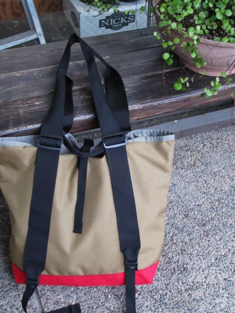 人気者★ Pack NorthWest ・・・ 3WAY Hobo TOTE BAG (NEW)入荷です★★★_d0152280_651186.jpg