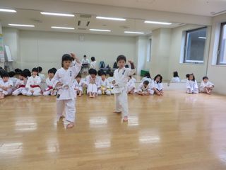 宮の沢教室 春季審査会最終日です!_c0118332_16511442.jpg