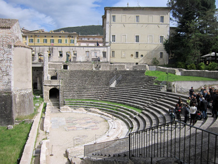 無料開放博物館・美術館 第１日曜、イタリア ウンブリア_f0234936_751541.jpg