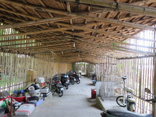 社員研修視察旅行(ベトナム・2日目)_a0138757_1841825.jpg