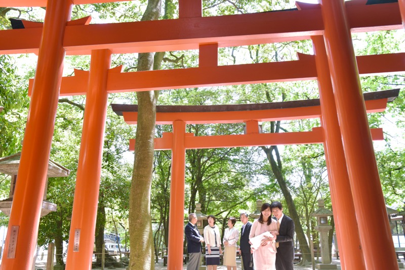 西宮神社でお宮参り 兵庫県西宮市にあるえべっさんと呼ぶ人の方が多い商売繁盛の神社にて16 4 30 写真で愛を残すカメラマンblog