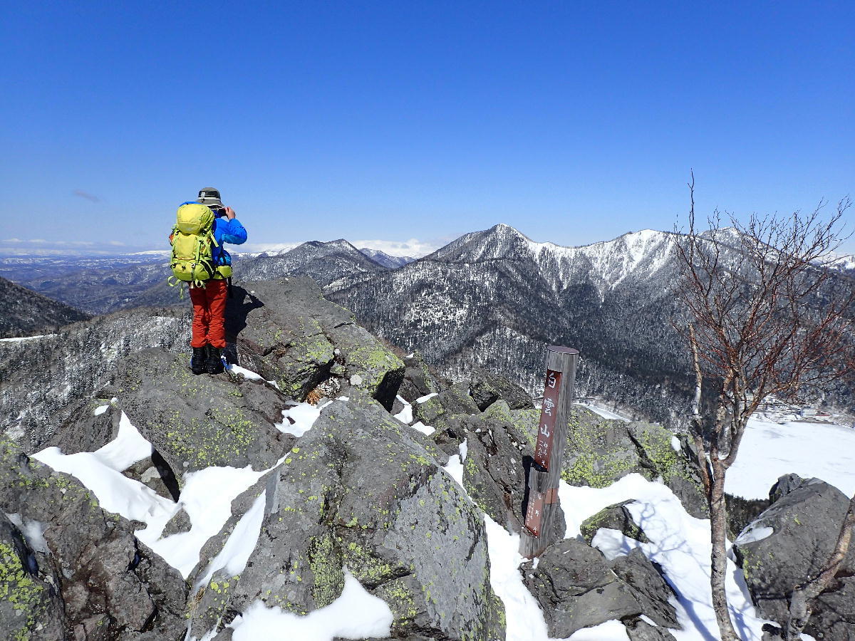 白雲山1186mと岩石山_e0352951_19313181.jpg