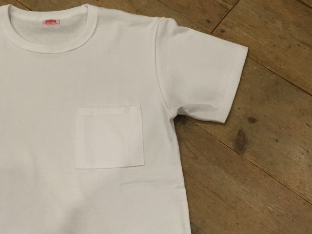 VネックとクルーネックのポケットTee_d0121303_1950188.jpg