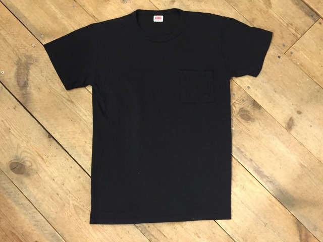 VネックとクルーネックのポケットTee_d0121303_19512385.jpg