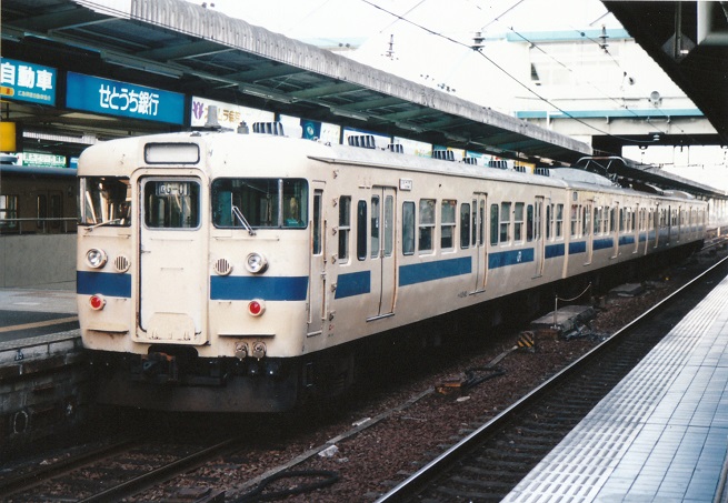 115系百面相（疑惑 : 赤い電車は臼い線