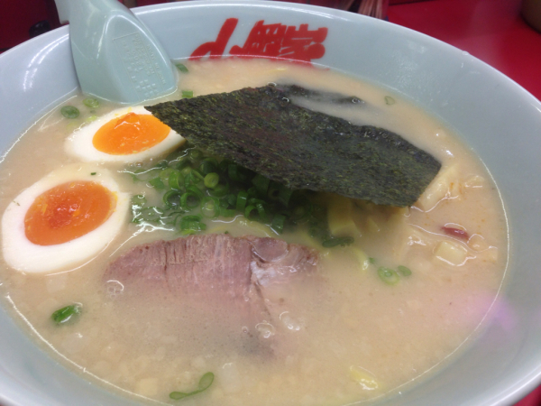 久しぶりスタッフラーメン記_a0248290_13594358.jpg