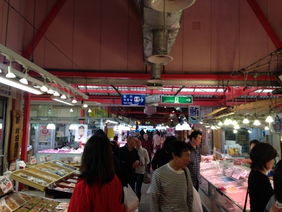 焼津魚市場で、_f0063801_14225395.jpeg