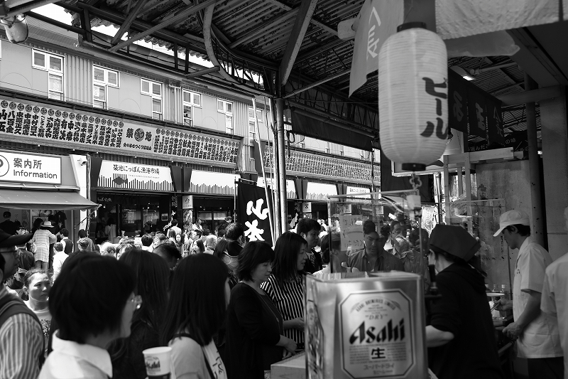 今年の１１月に豊洲に移転する築地市場の 市場まつり に行ってきました まさに ８０年ありがとう の最後の祭りでした 旅プラスの日記