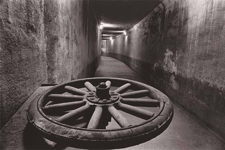 展覧会「コロタイプ 写真集『日本の 20 世紀写真芸術』 刊行開始記念展 Four Shades of Gray」_b0187229_12511397.jpg