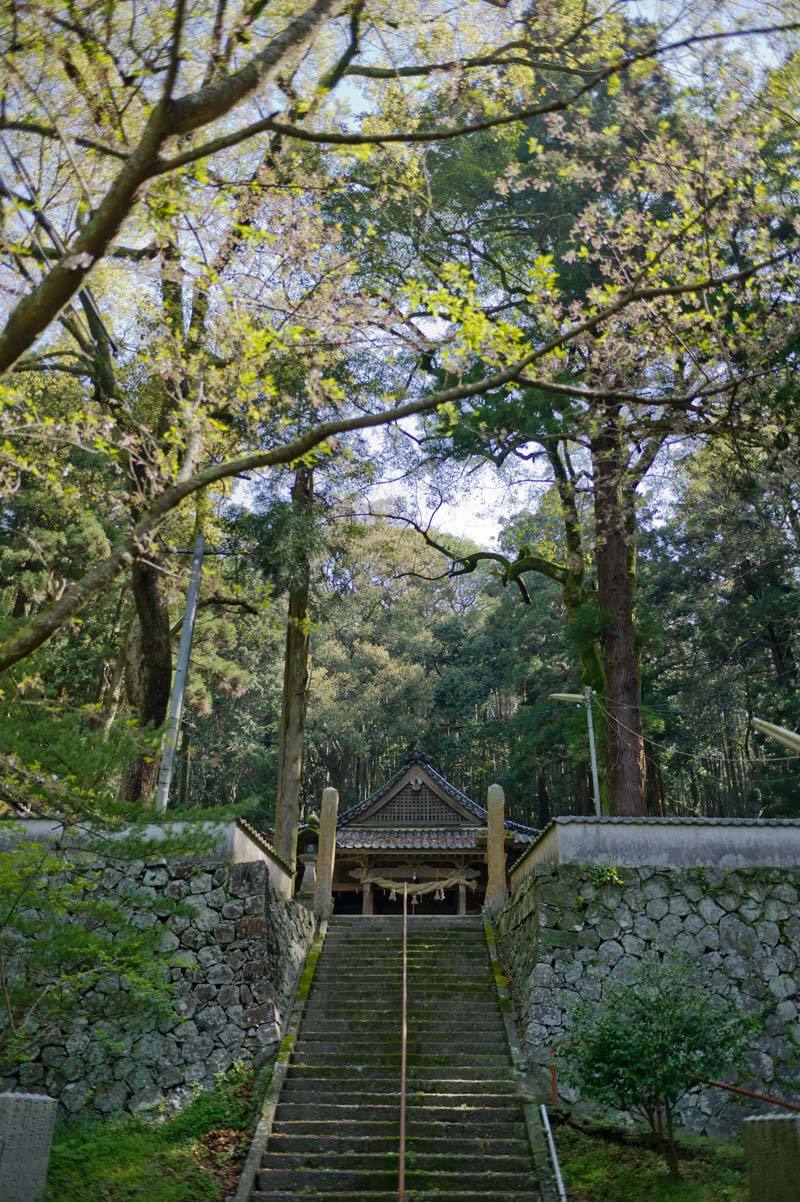 熱田神社　福岡県鞍手郡鞍手町新北_b0023047_04013136.jpg