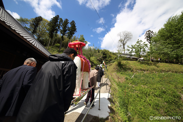 向渕正定寺「子ども花まつり」②_e0271181_20104760.jpg