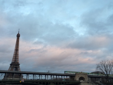 Le Pont De Paris パリの橋 Le Pont De Bir Hakeim ビル アケム橋 おフランスの魅力