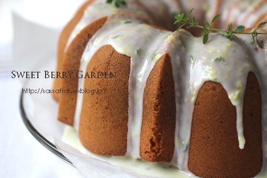 バントケーキ レモンタイムグレーズ Bundt Cake With Lemon Thyme Glaze Sweet Berry Garden