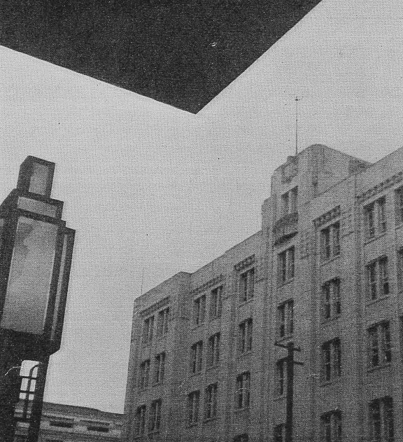 旧十二銀行函館支店(大正モダン建築再見)_f0142606_8174011.jpg