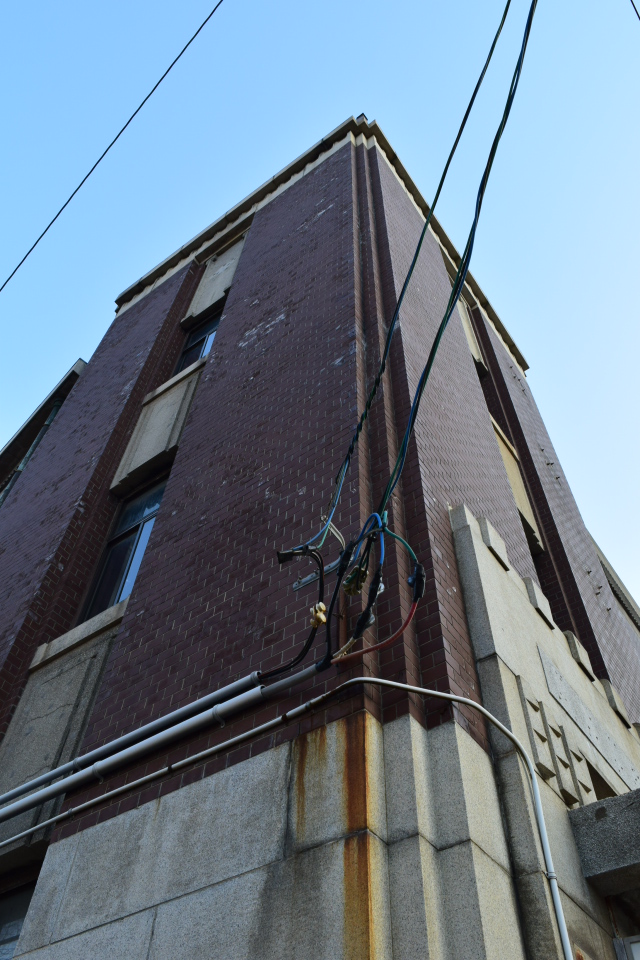 旧十二銀行函館支店(大正モダン建築再見)_f0142606_828622.jpg