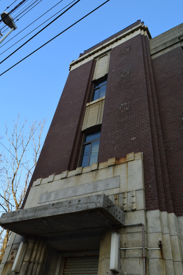 旧十二銀行函館支店(大正モダン建築再見)_f0142606_8303380.jpg
