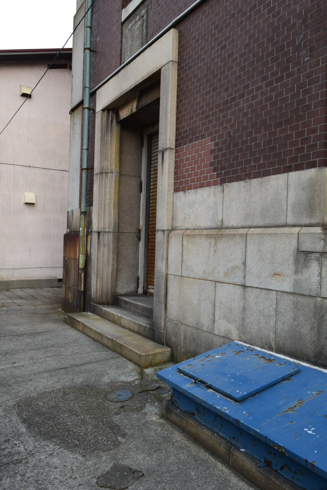 旧十二銀行函館支店(大正モダン建築再見)_f0142606_845296.jpg