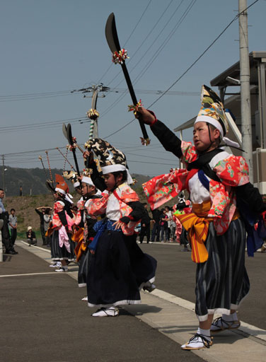 七頭舞の里のお祭り_f0147037_22183645.jpg