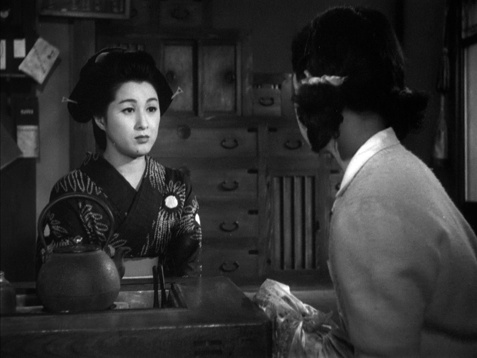 木暮実千代（Michiyo Kogure）「祇園囃子」（1953年）_e0042361_14391964.jpg