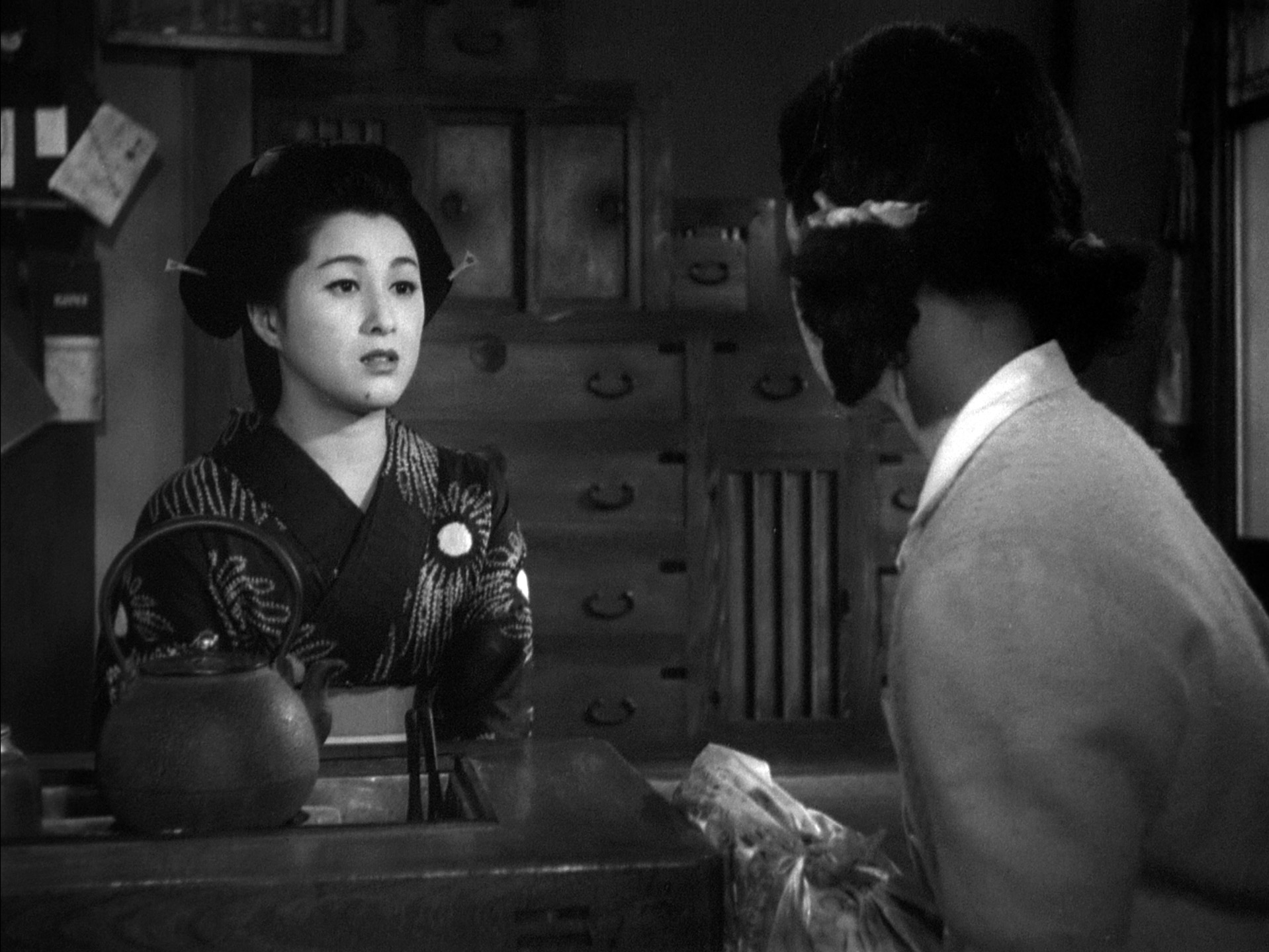 木暮実千代（Michiyo Kogure）「祇園囃子」（1953年）_e0042361_14393352.jpg