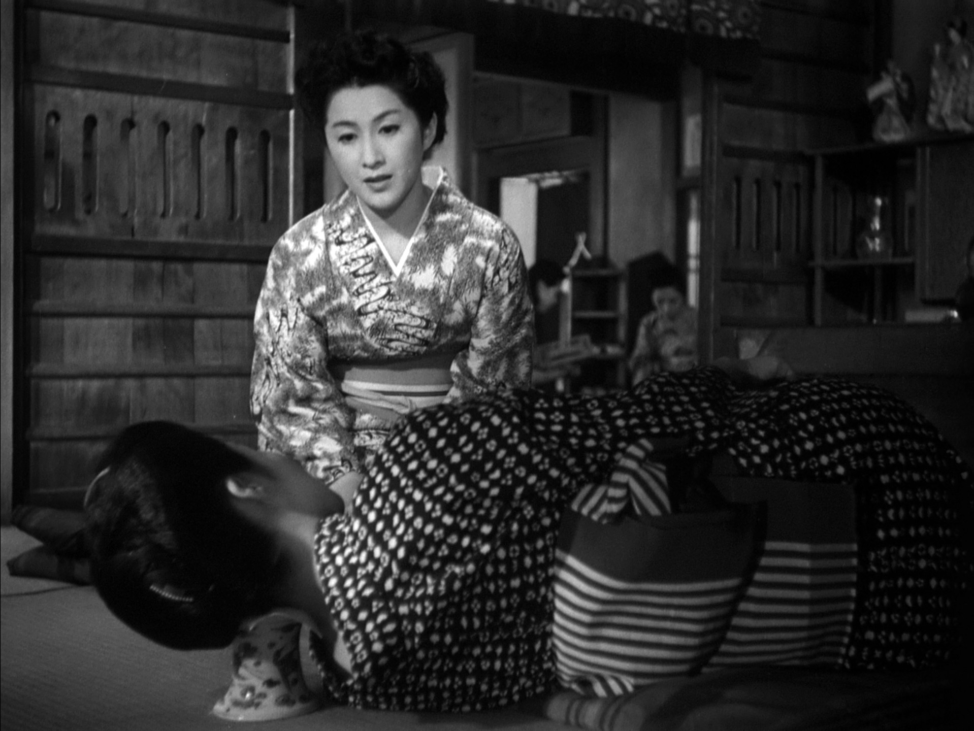木暮実千代（Michiyo Kogure）「祇園囃子」（1953年）_e0042361_14432180.jpg