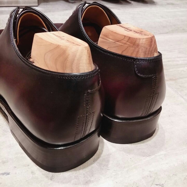 Ferragamo】フェラガモの誇る最上級『TRAMEZZAライン』の Ferragamo】フェラガモの誇る最上級『TRAMEZZAライン』の