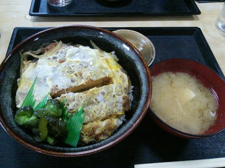 あの！カツ丼とトンカツ（・∋・）（・ω・）_b0013293_22392739.jpg