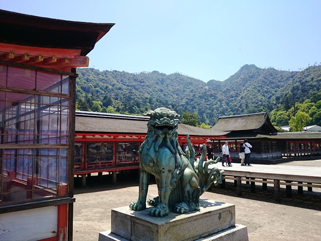 事件です!_e0167593_113356.jpg