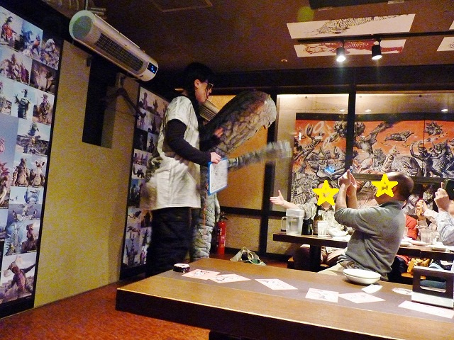 怪獣酒場 ジャミラ登場_b0166128_8272948.jpg