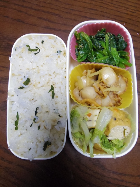 ある日のお弁当（ホタテの煮物）_b0287241_629795.jpg