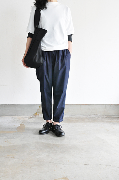 GRANDMA MAMA DAUGHTER Pin-stripe Easy Pants (Navy)_d0120442_1221438.jpg