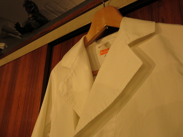 SOURCE-TAP × TheThreeRobbers MEDICAL COAT