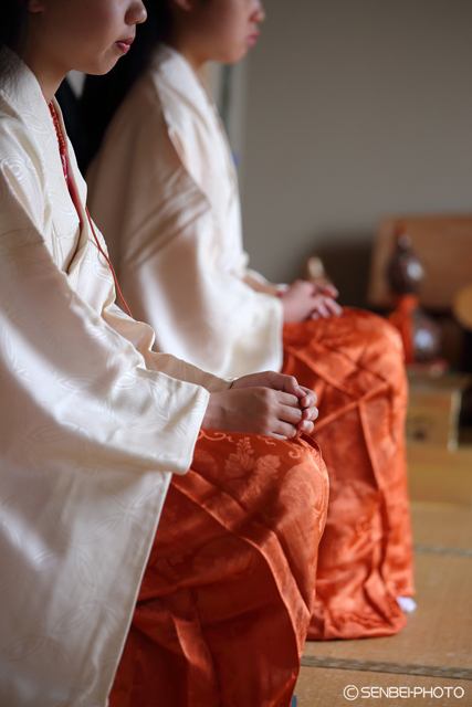 筑摩神社「鍋冠祭」2016①_e0271181_01364211.jpg